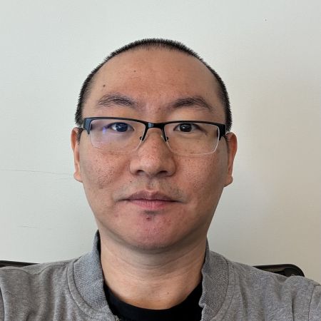 Headshot of Shen Liu Headshot